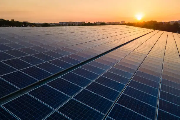 India toma medidas para rescatar proyectos de energía renovable estancados por la escasez de red