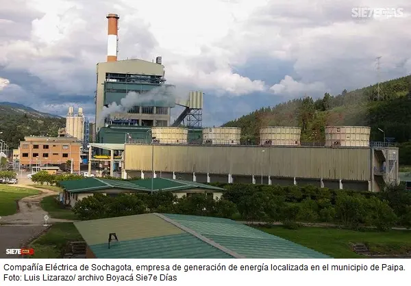 Gobierno De La Espriella giró $300.000 millones para atender problemas de liquidez del mercado eléctrico