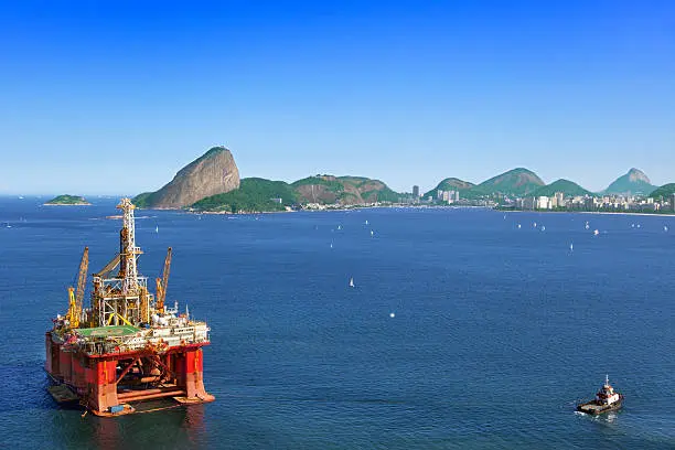 Los ingresos por petróleo de Rusia se desploman mientras el Urals cae a 59 dólares.