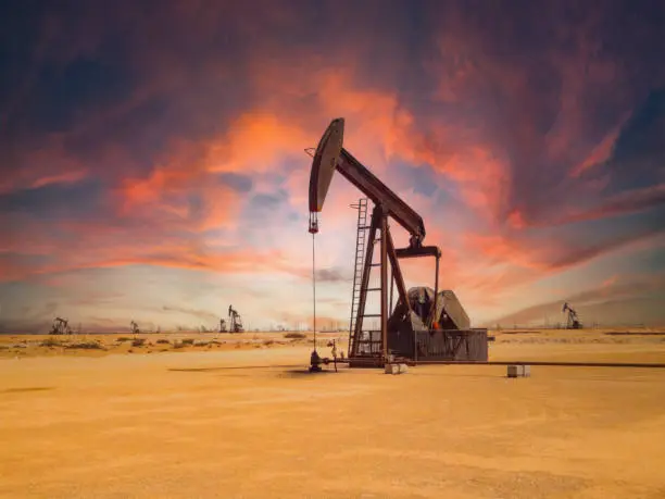 Los riesgos del lado de la oferta se mantienen elevados a pesar de la caída de los precios del petróleo.