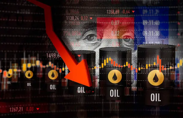 Los precios del petróleo caen mientras Irán-Omán habla sobre las esperanzas de reapertura del estrecho