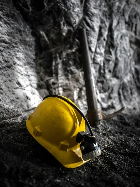 Gobierno De la Espriella derogó los distritos mineros donde no había actividad minera